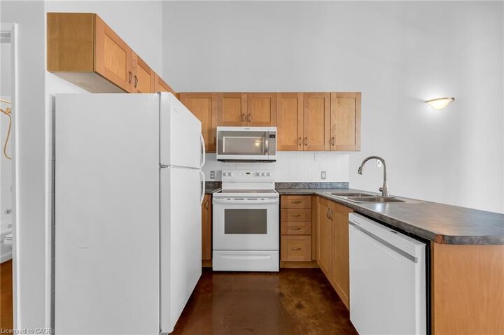Property Photo:  11 Rebecca Street 405  ON L8R 3H7 