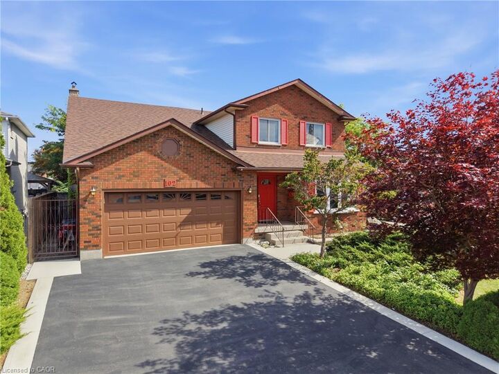 Property Photo:  102 Trenholme Crescent  ON L8W 2L6 