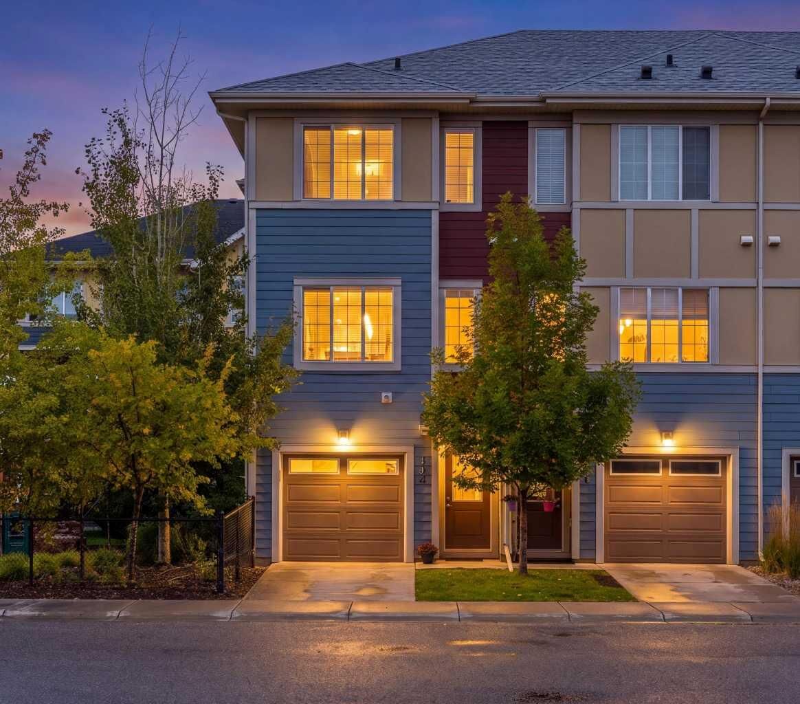 Property Photo:  304 Marquis Lane SE  AB T3M 2G8 