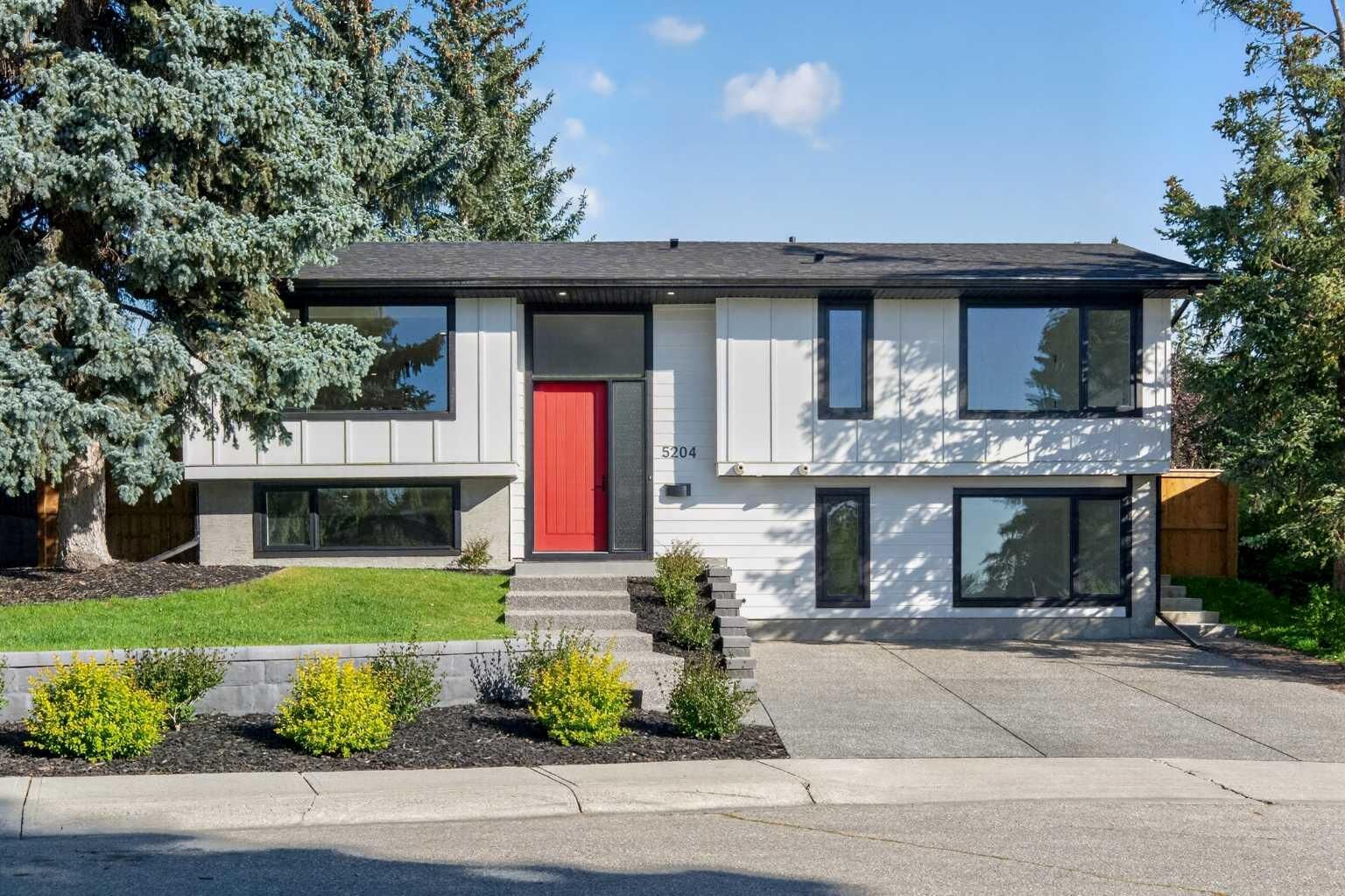 Photo de la propriété:  5204 Barron Drive NW  AB T2L 1T6 