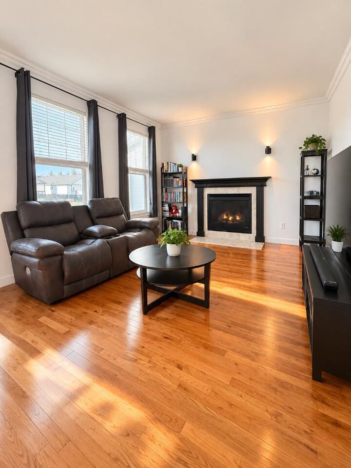 Property Photo:  47 Kreiner Crescent  AB T7S 1X5 
