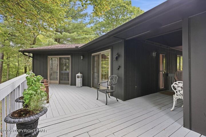 Property Photo: 33 Estates Drive PA 18624