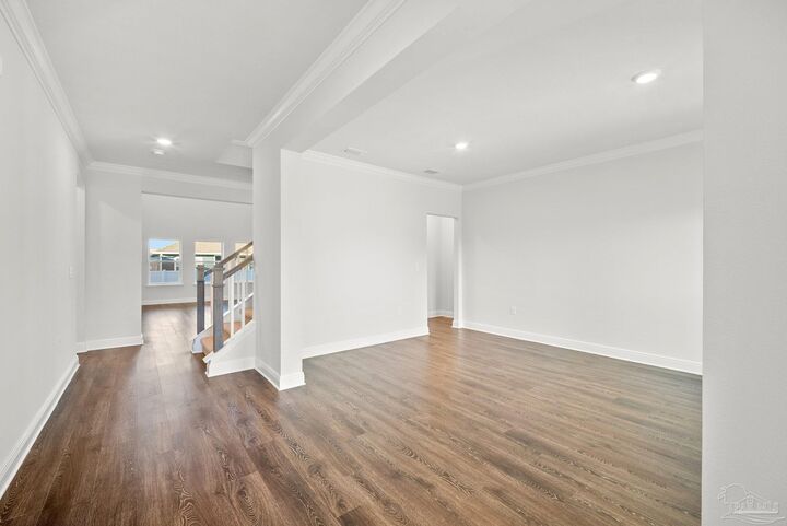 Property Photo:  2731 Grayson Dr  FL 32533 