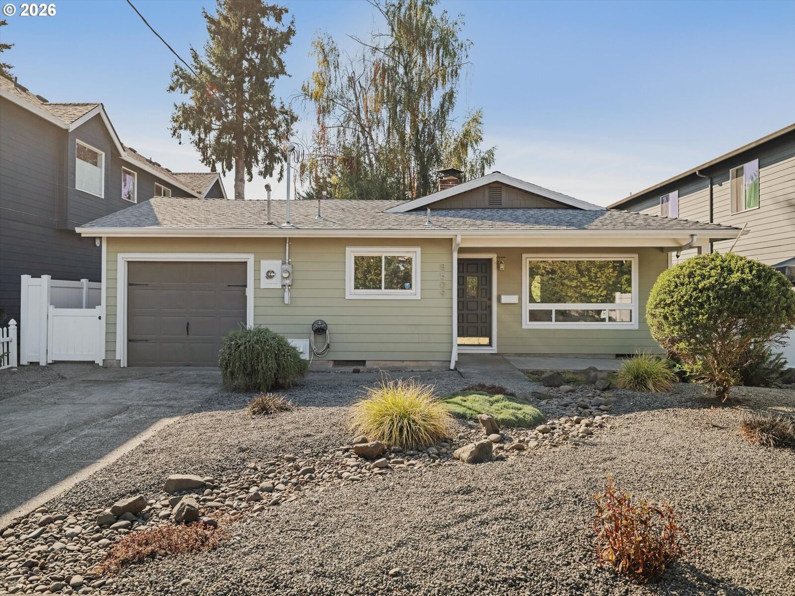 Property Photo:  8509 N Newman Ave  OR 97203 