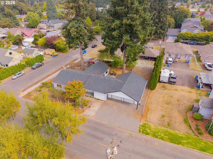 Property Photo: 200 N 3rd Ave WA 98642