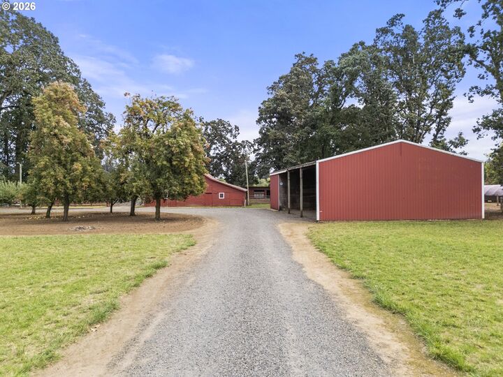 Property Photo: 18746 Butteville Rd OR 97002