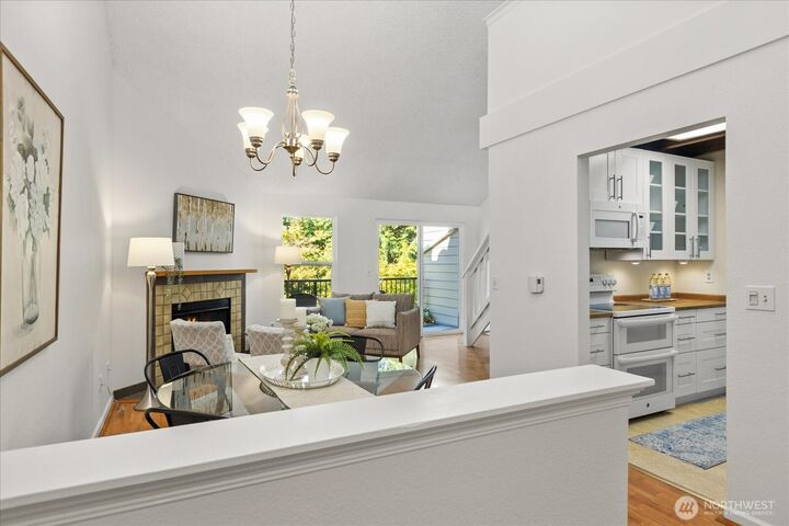 Property Photo: 19853 25th Avenue NE 314 WA 98155