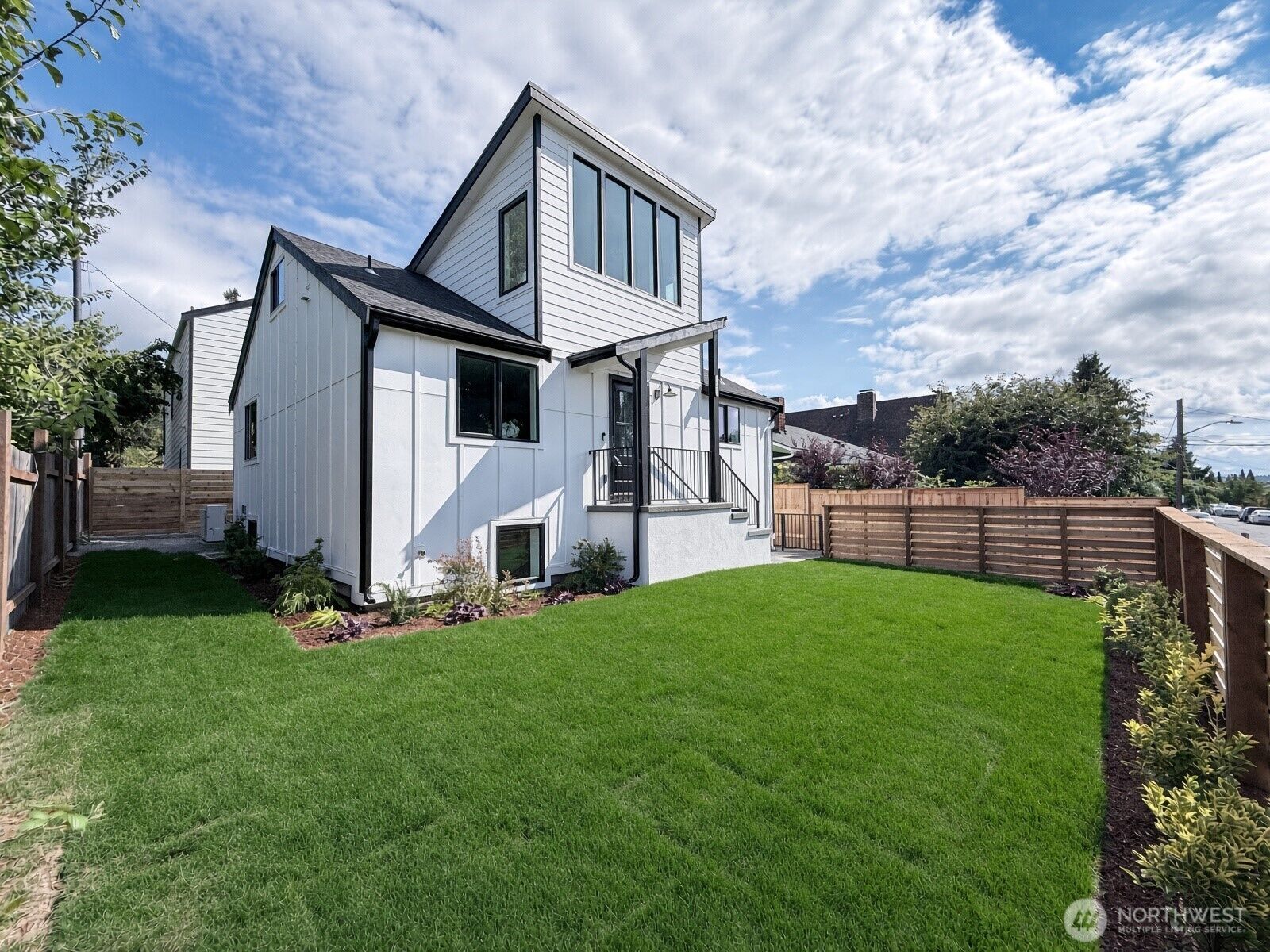 Property Photo:  5402  20th Avenue S  WA 98108 