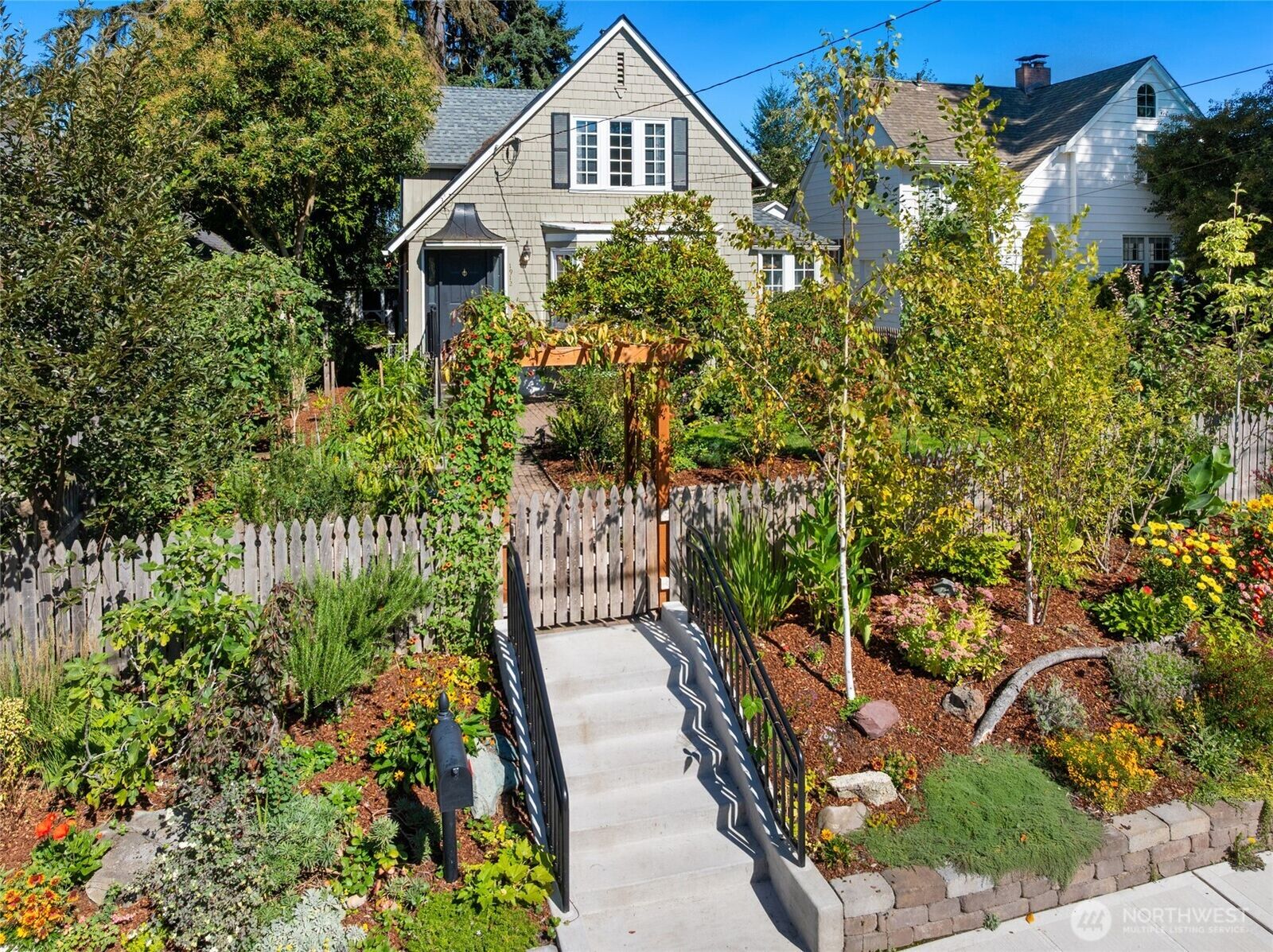 Property Photo: 1912 Gregory Way WA 98337