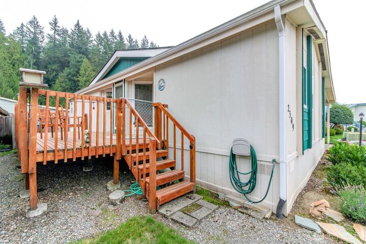 Property Photo: 2309 Estero Avenue WA 98022
