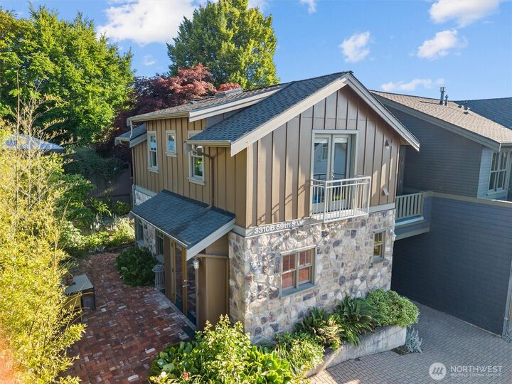 Property Photo:  3310  59th Avenue SW A & B  WA 98116 