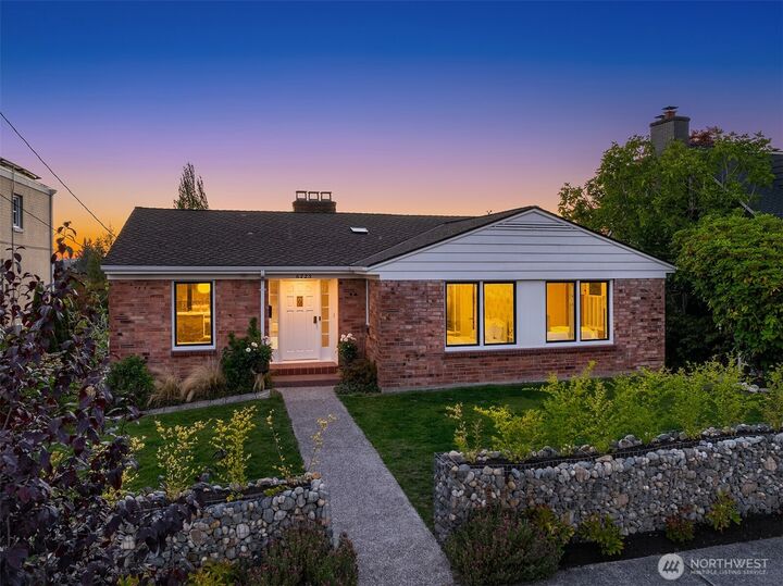 Property Photo: 6225 NE Princeton Way WA 98115