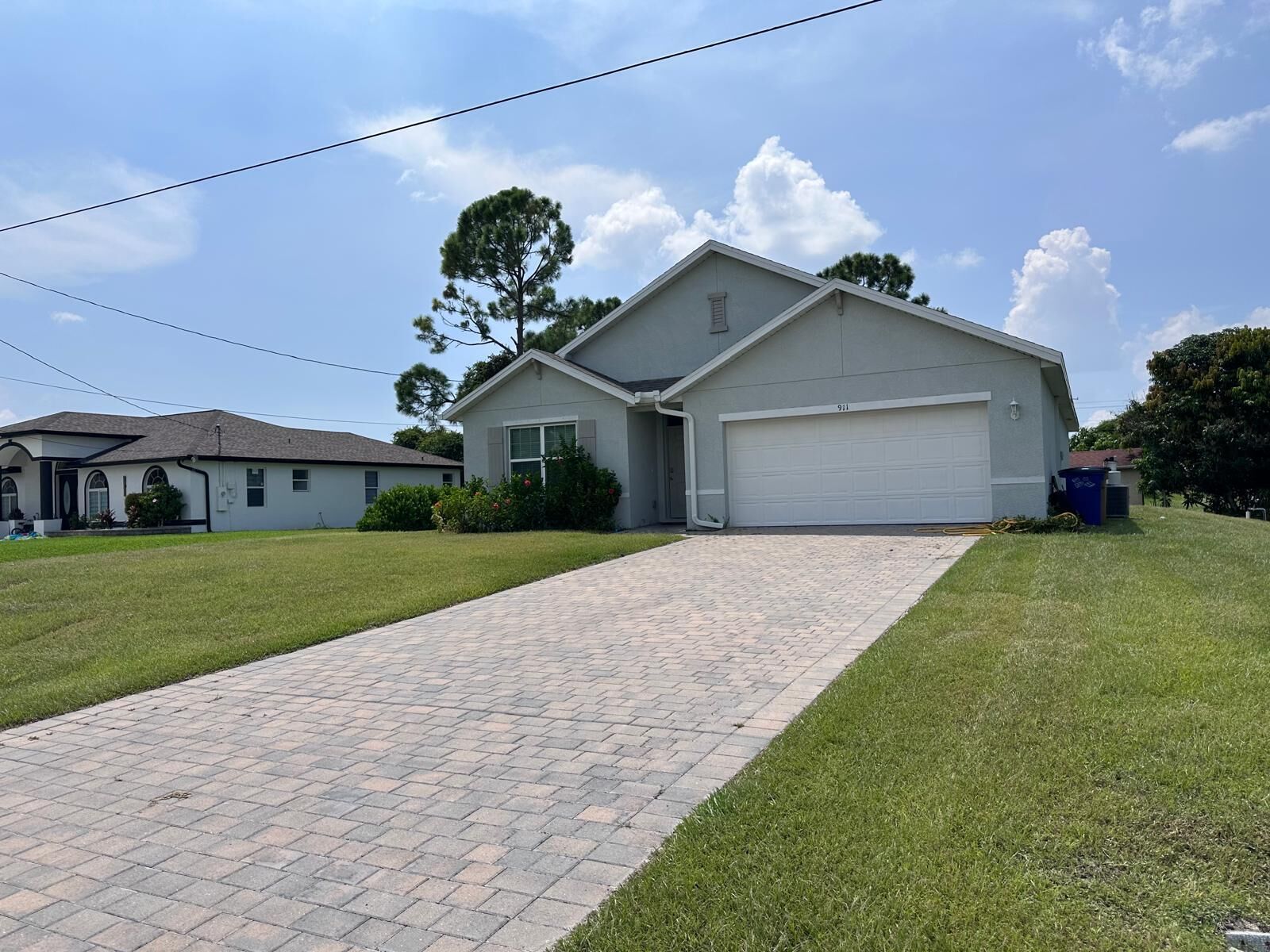 Property Photo:  911 Unice Avenue N  FL 33971 