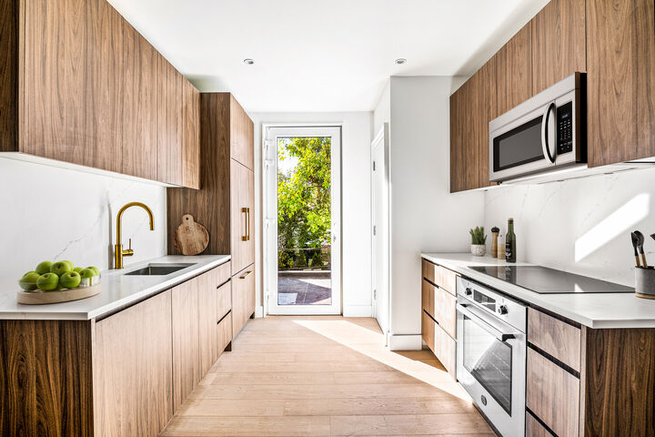 Property Photo: 625 New York Avenue 3K NY 11203