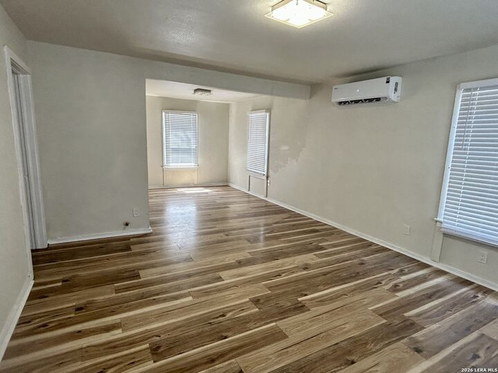 Property Photo:  922 McIlvaine  TX 78201 