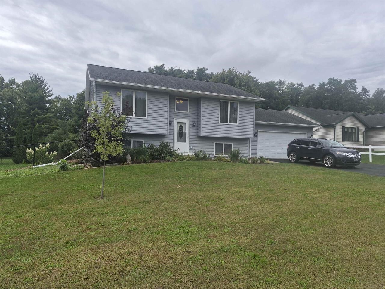 Property Photo:  2104 Roosevelt Avenue  WI 53511 