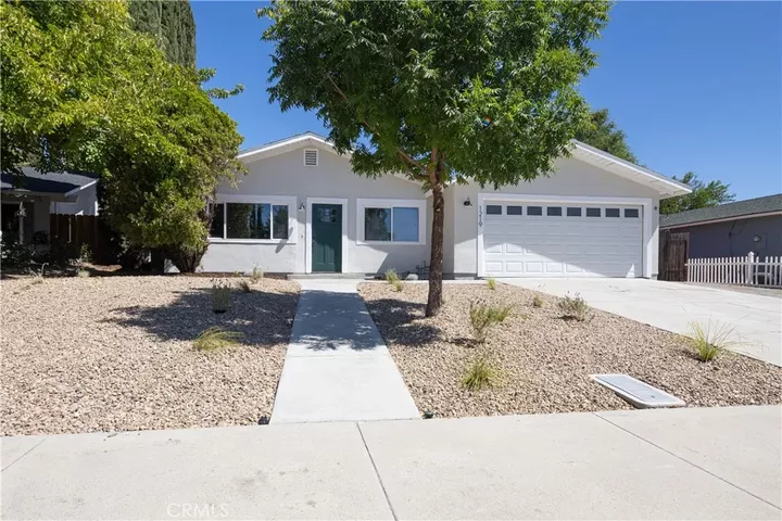 Property Photo:  1219 Dorothy  CA 93446 
