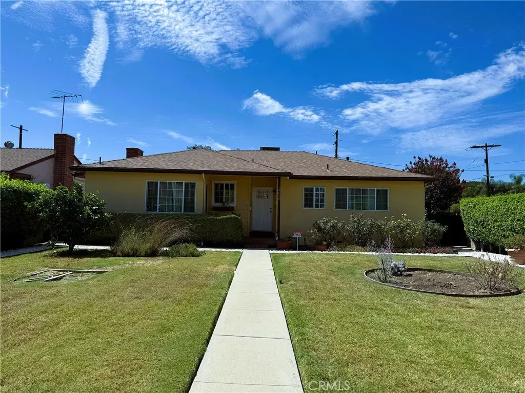 Property Photo:  19858 Sherman Way  CA 91306 