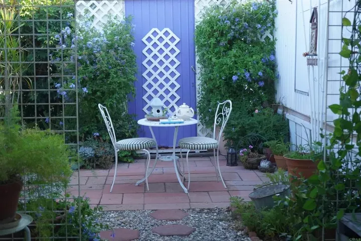 Property Photo:  185 N Eucalyptus Spc 95  CA 92376 