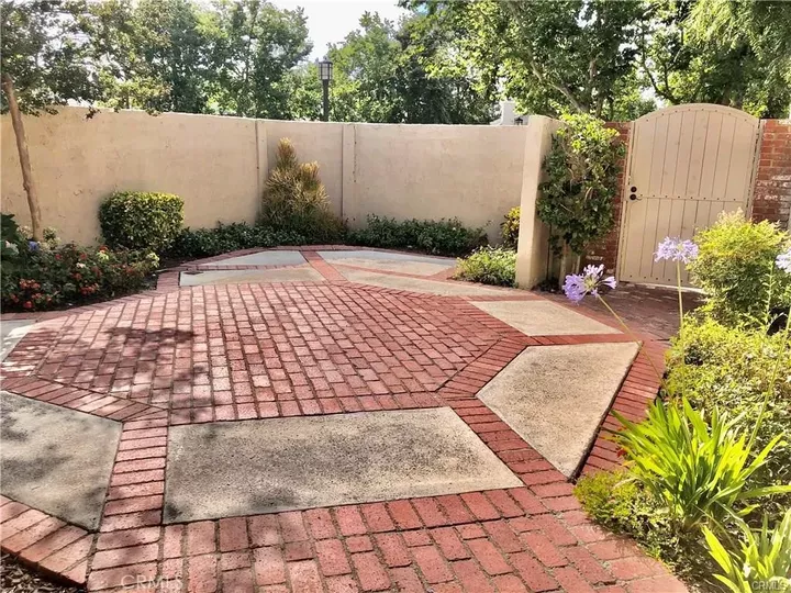 Property Photo:  24326 McCloud Court  CA 92677 