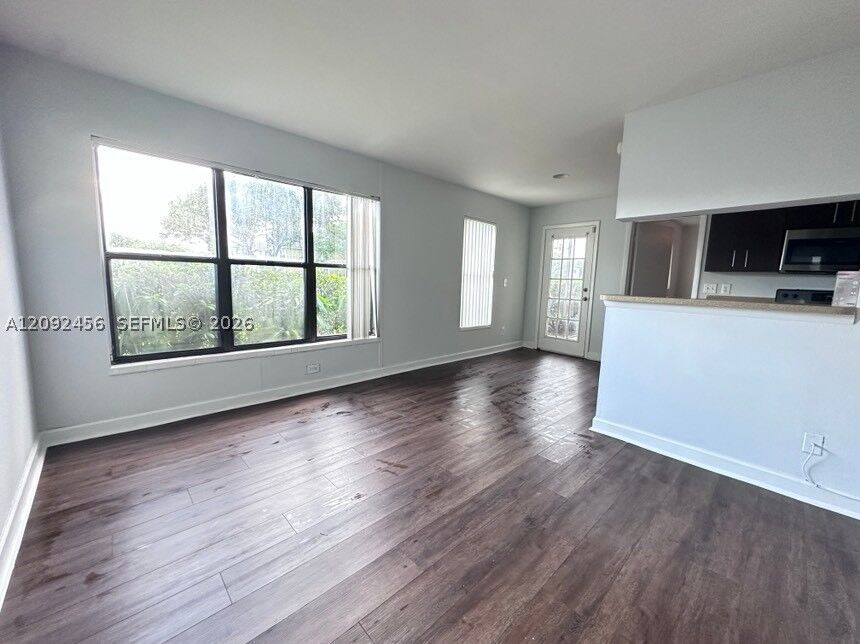 Property Photo: 3930 NW 87th Ave 3930 FL 33351