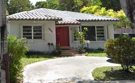 Property Photo: 1260 SW 17th St FL 33145