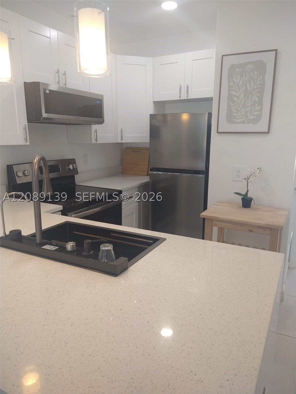 Property Photo: 600 Layne Blvd 122 FL 33009