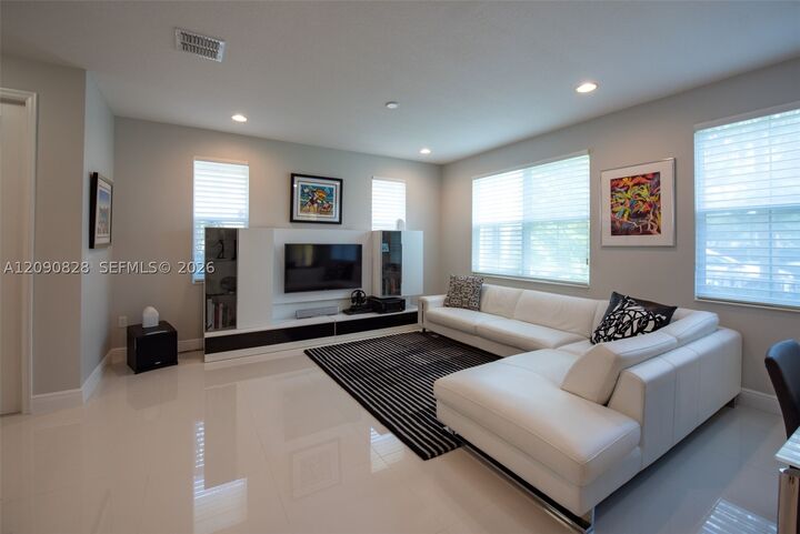 Property Photo:  12410 NW 33rd St  FL 33323 