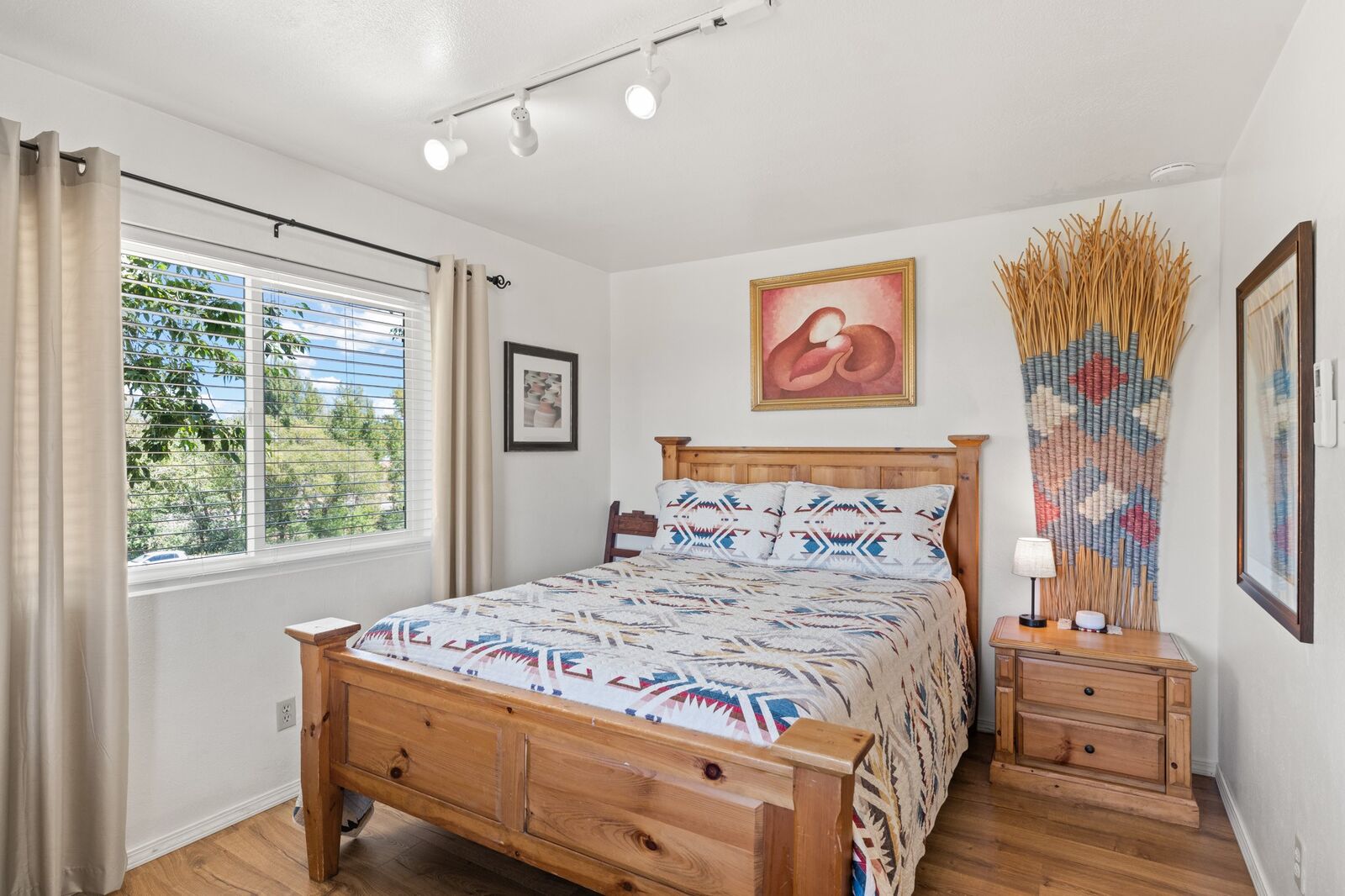 Property Photo:  109 St Francis Drive 4  NM 87501 