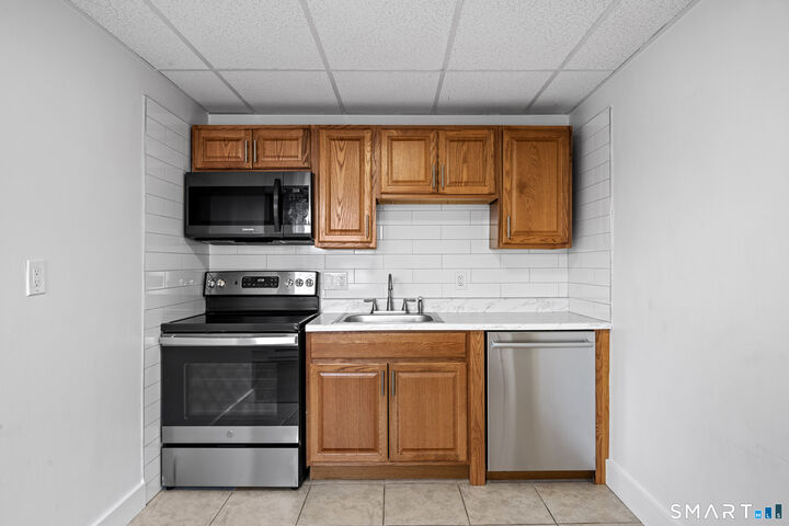Property Photo: 156 Garfield Avenue CT 06320