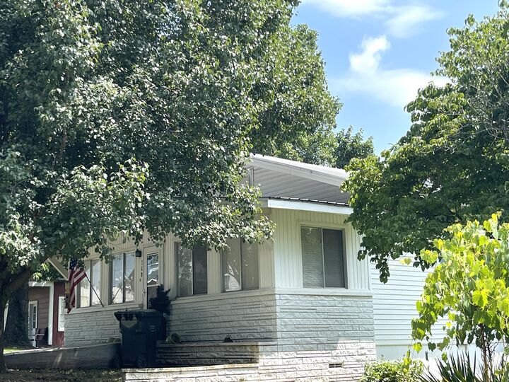 Property Photo:  308 S Maple Street  MO 65656 