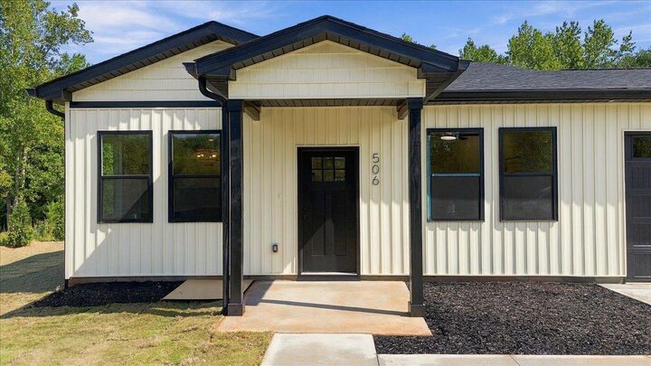 Property Photo:  506 Potter Road  SC 29341 