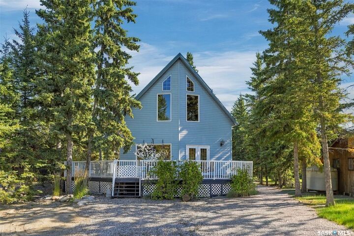Property Photo:  8 Lakeview Drive  SK S0K 3E0 