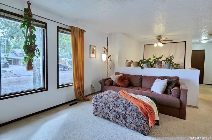Property Photo:  914 Duffield Street W  SK S6H 5J9 