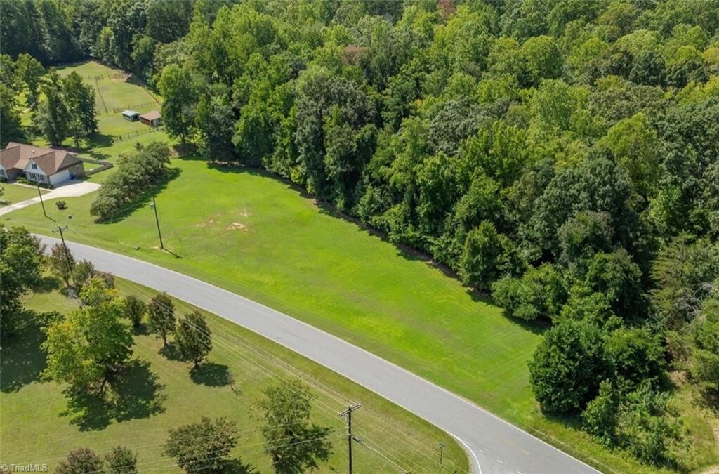 Property Photo:  935 Caudle Road  NC 27317 
