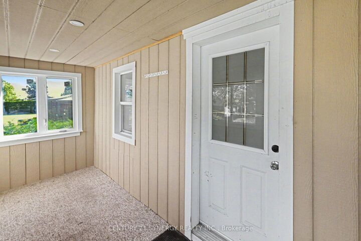 Property Photo:  1221 Fairgreen Avenue  ON K4B 1N2 