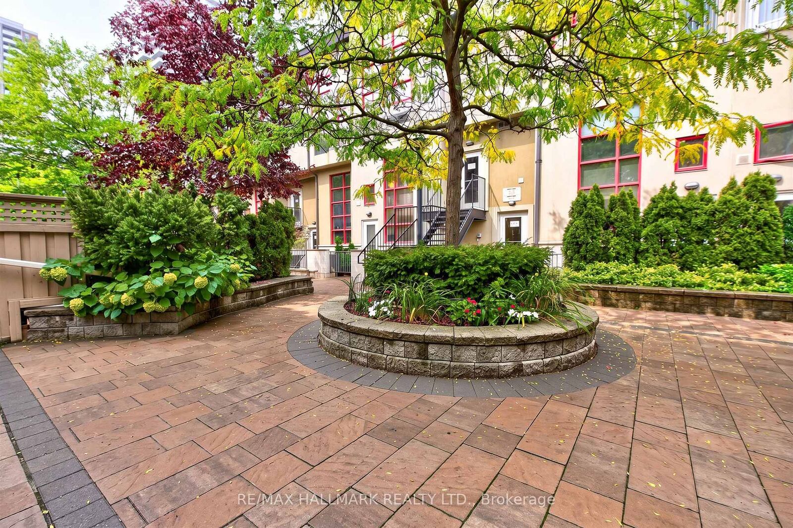Property Photo:  21 Earl Street 103  ON M4Y 3C8 