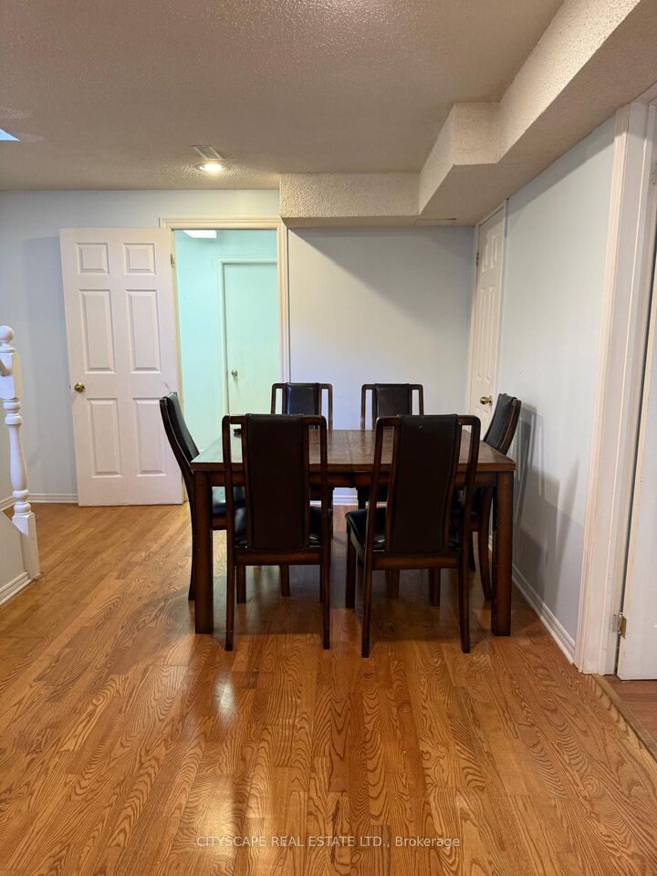 Property Photo:  4289 Radisson Crescent Basement  ON L5M 4C2 