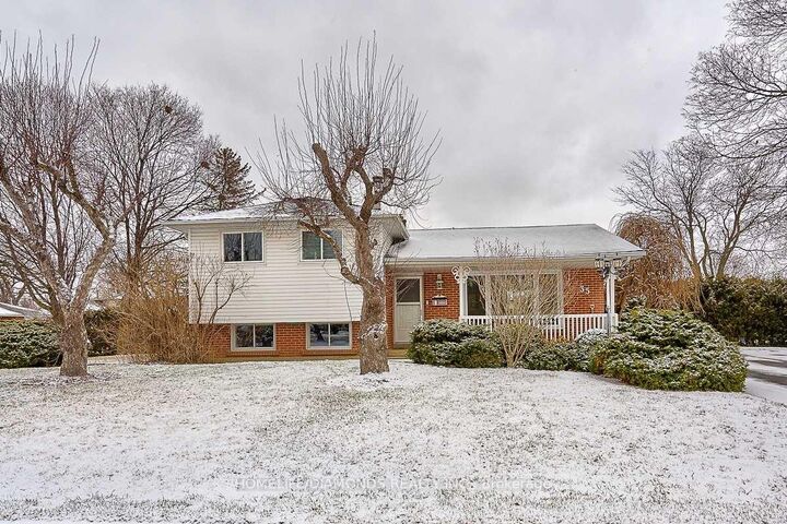 Property Photo:  35 Edenborough Drive  ON L6T 2A2 