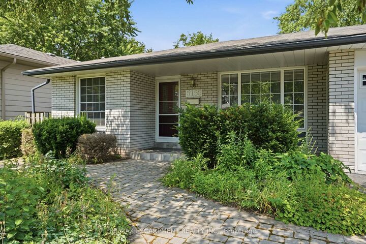 Property Photo:  5155 Idlewood Crescent  ON L7L 3Y5 