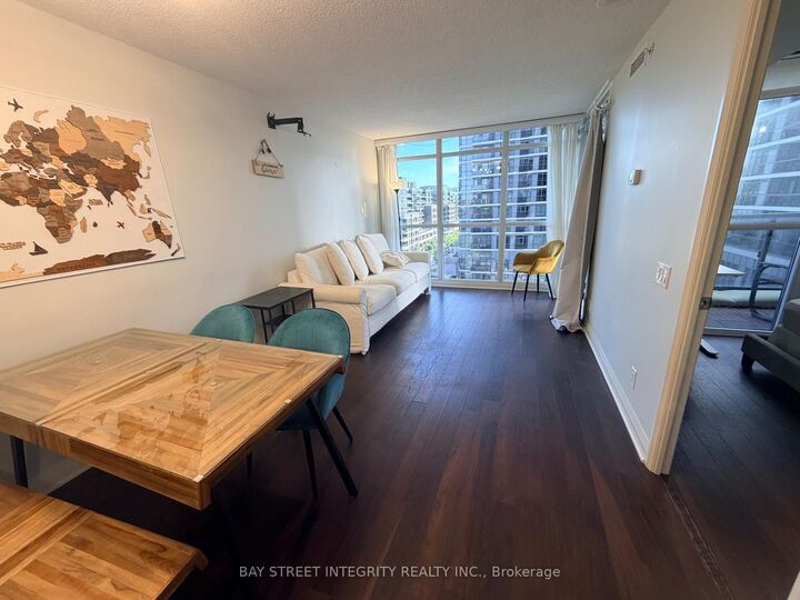 Property Photo:  1 Valhalla Inn Road 703  ON M9B 1S9 