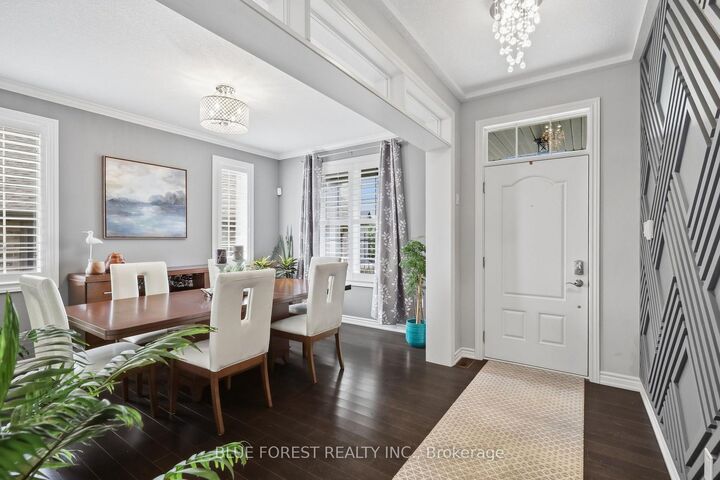 Property Photo:  813 Deer Ridge Place  ON N6H 0C1 