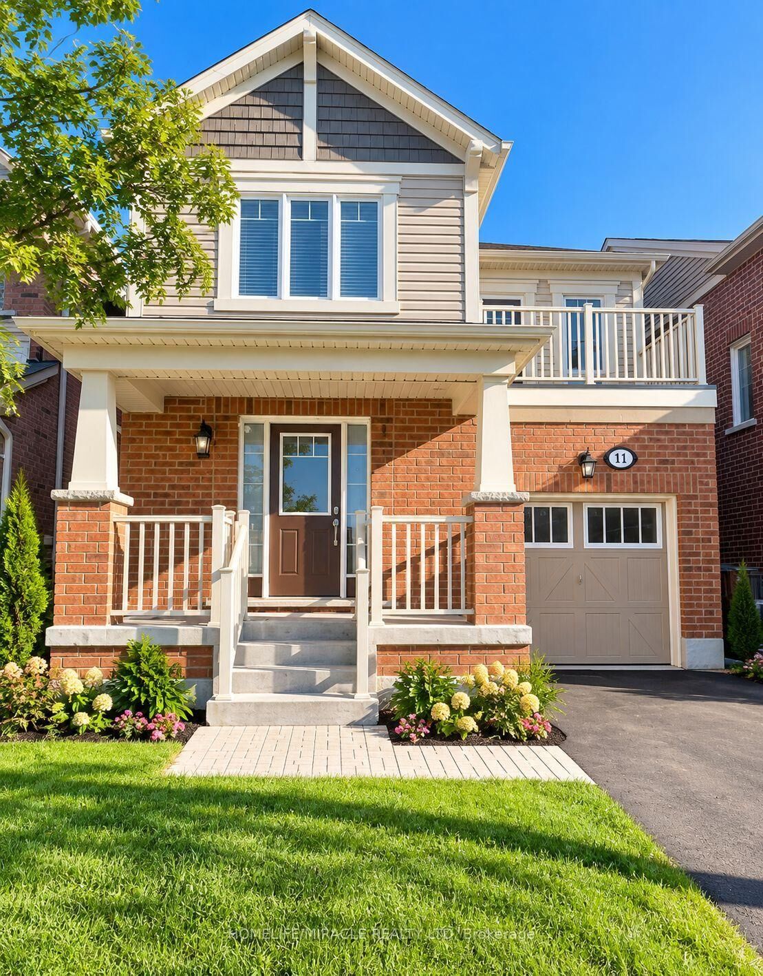Property Photo:  11 Bannister Crescent  ON L7A 4H2 