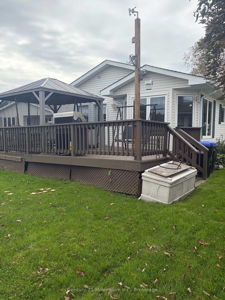 Property Photo:  22 Indiana Avenue E  ON L9Z 3A8 