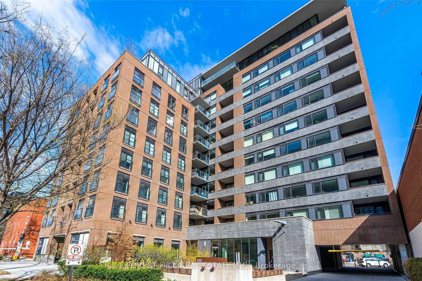 Property Photo: 400 Wellington Street 505 ON M5V 0B5