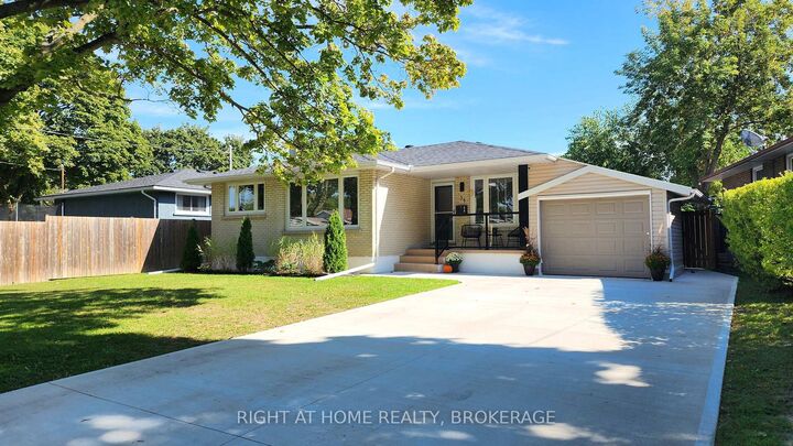 Property Photo:  34 Densgrove Drive  ON L2M 3M2 