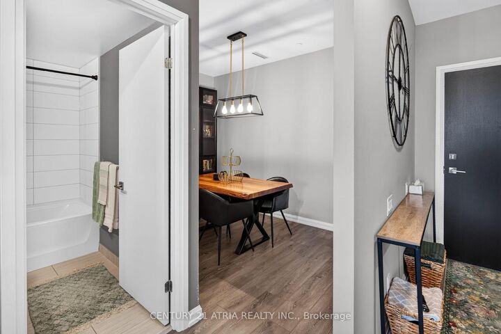 Property Photo:  4208 Dundas Street W 509  ON M8X 0B1 