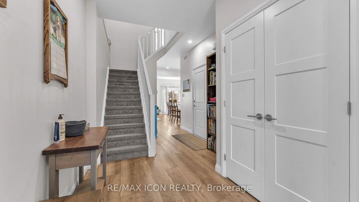 Property Photo: 17 Nicholson Street 25 ON N0M 2J0