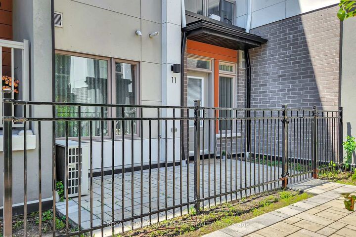 Property Photo:  60 Orchid Place Drive 11  ON M1B 0C4 
