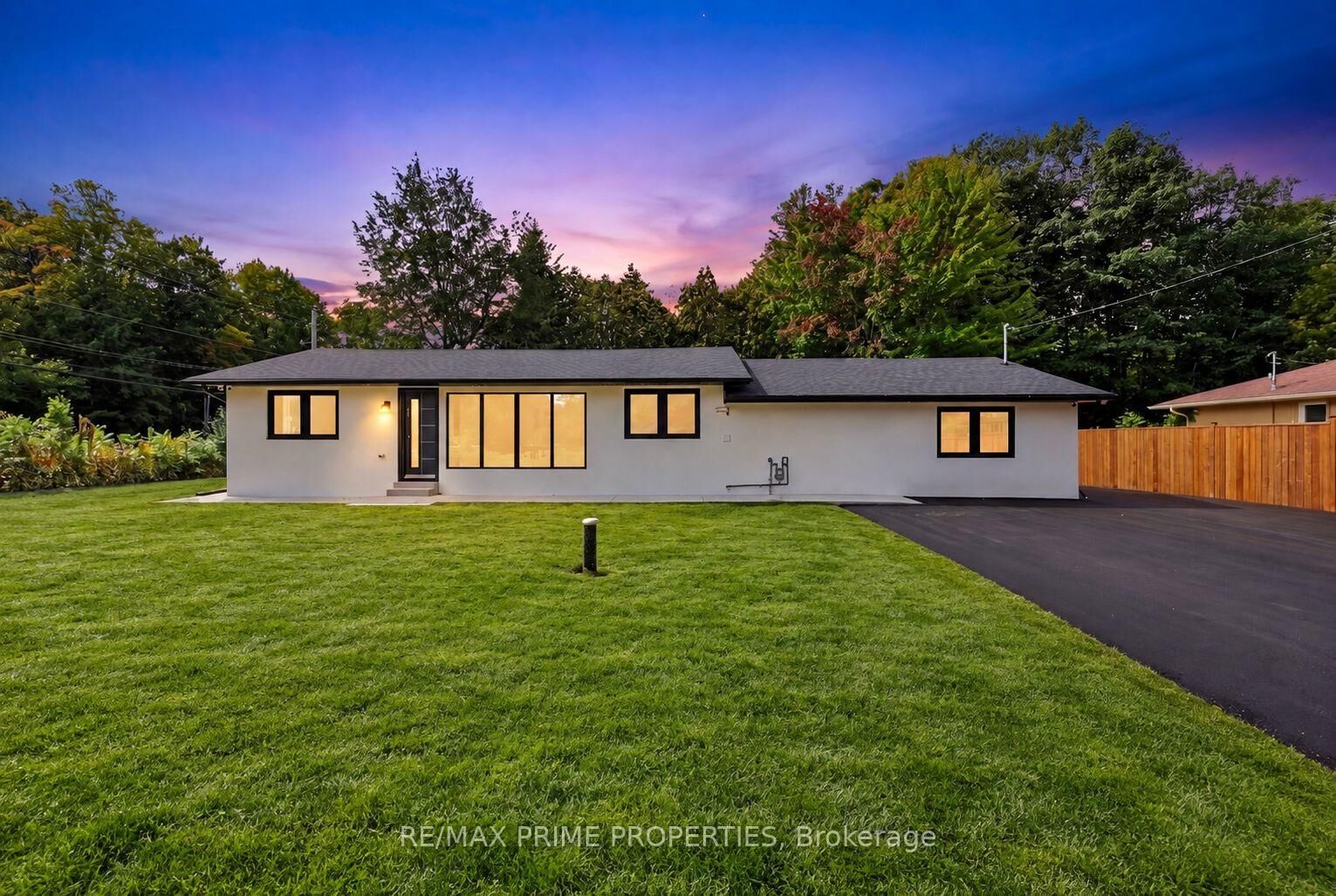 Property Photo:  6 Maple Avenue  ON L0E 1R0 